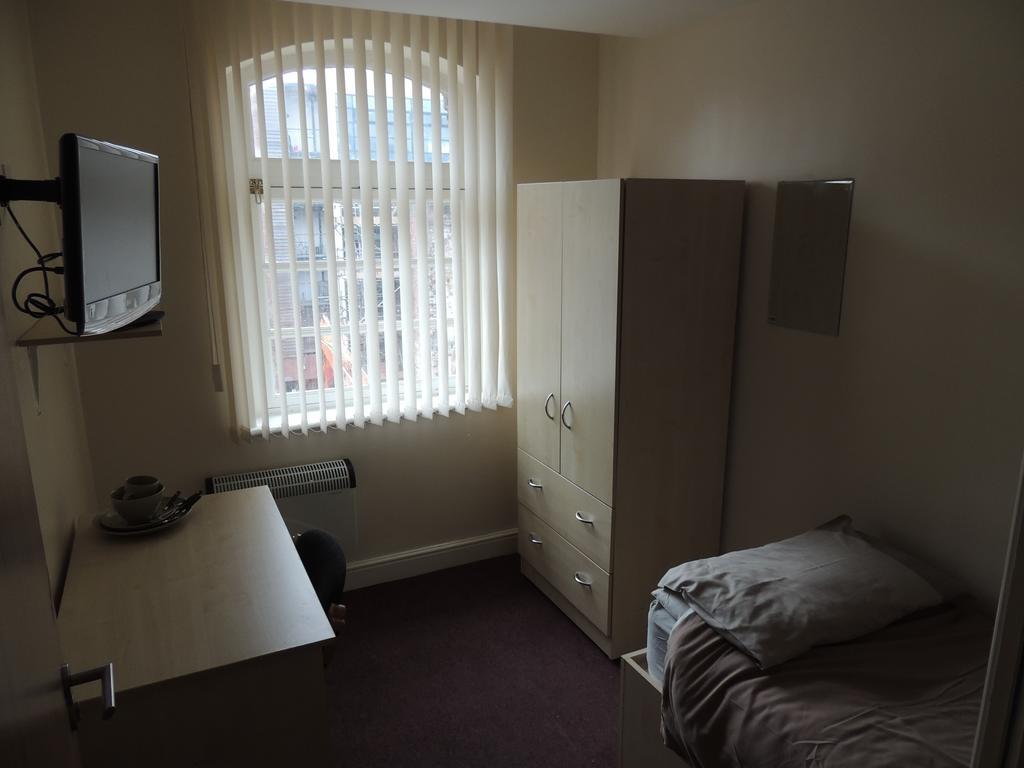 Arena House Liverpool Bilik gambar